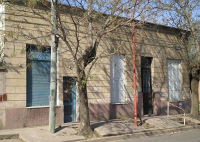 Edificio previo a la remodelación para el salón de ventas de la sucursal Treinta de Agosto de Artículos para el Hogar