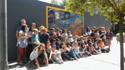 Se inauguró un mural en la Cooperativa